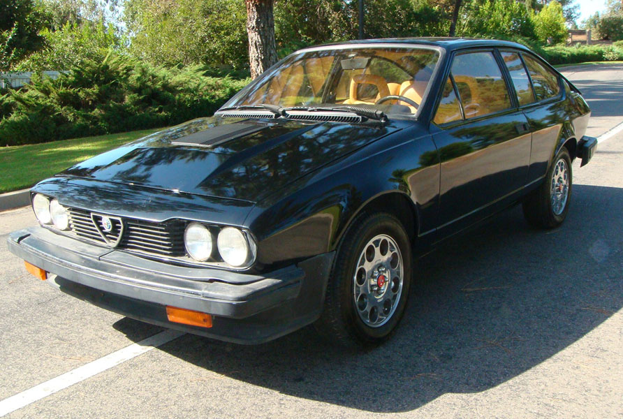 1985 Alfa Romeo GTV6 — photo 2