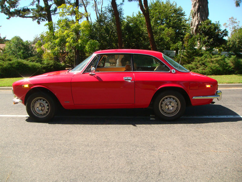 1974 Alfa Romeo GTV Coupe — photo 2